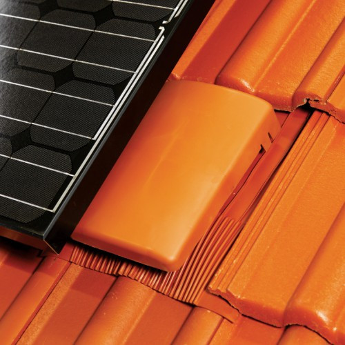 Univerzális 110 mm lapos átvezető cserép + szellőző feltét KG9854