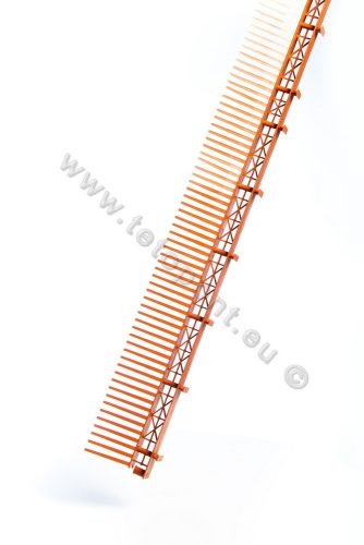 Eresz szellőzőléc fésűvel