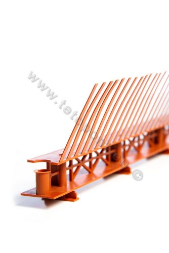 Eresz szellőzőléc fésűvel