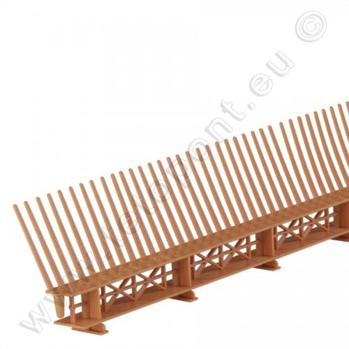 Eresz szellőzőléc fésűvel