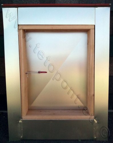 Tetőkibúvó 40x55 cm színezett alumíniumból