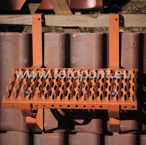 Tetőlépcső, tetőjárda garnitúra horganyzott és festett Magyar